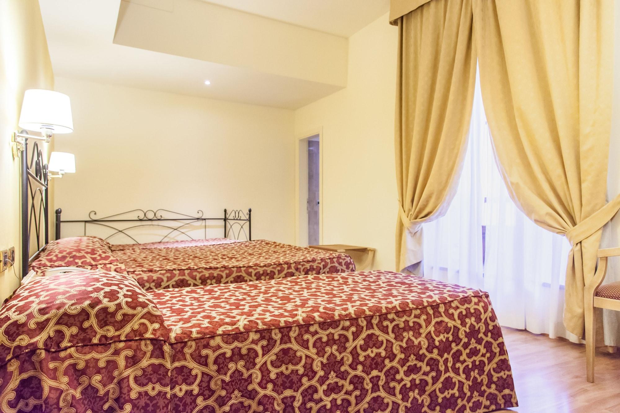 Hotel Benivieni Firenze Bagian luar foto