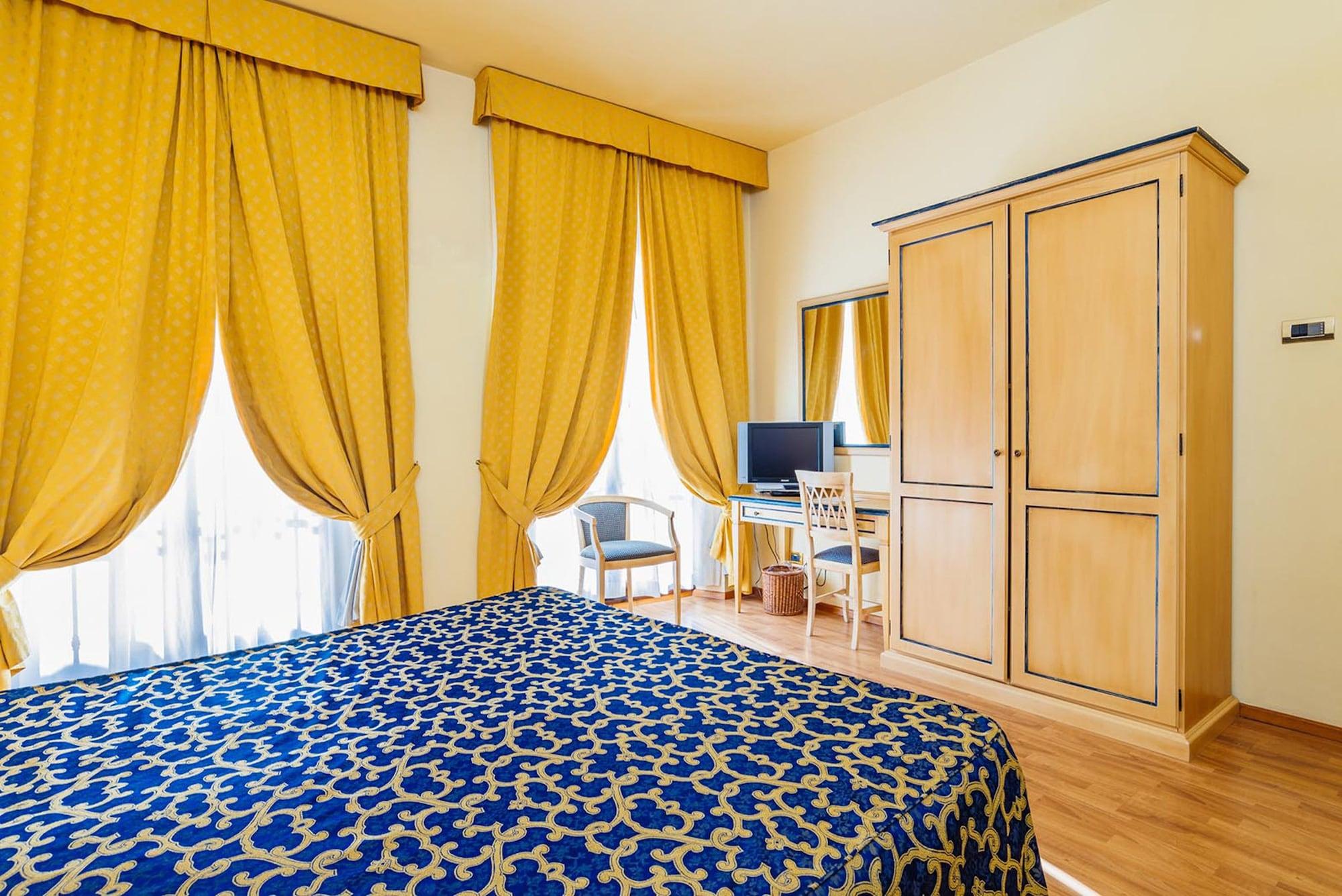 Hotel Benivieni Firenze Bagian luar foto