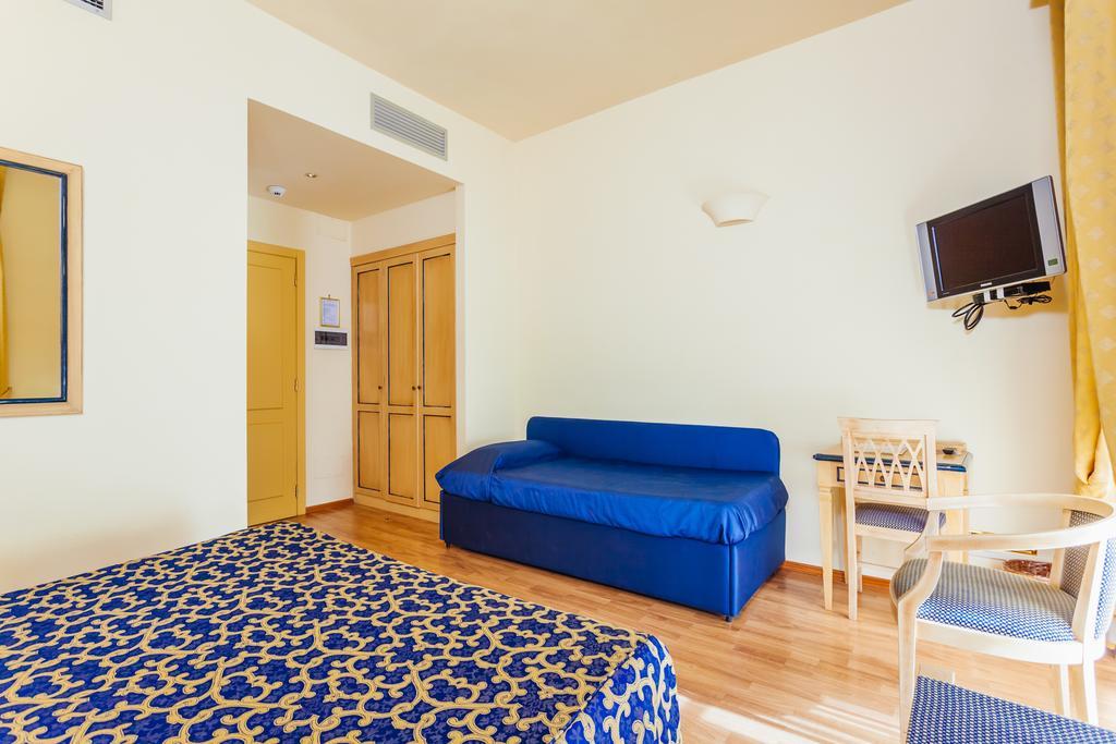 Hotel Benivieni Firenze Bagian luar foto
