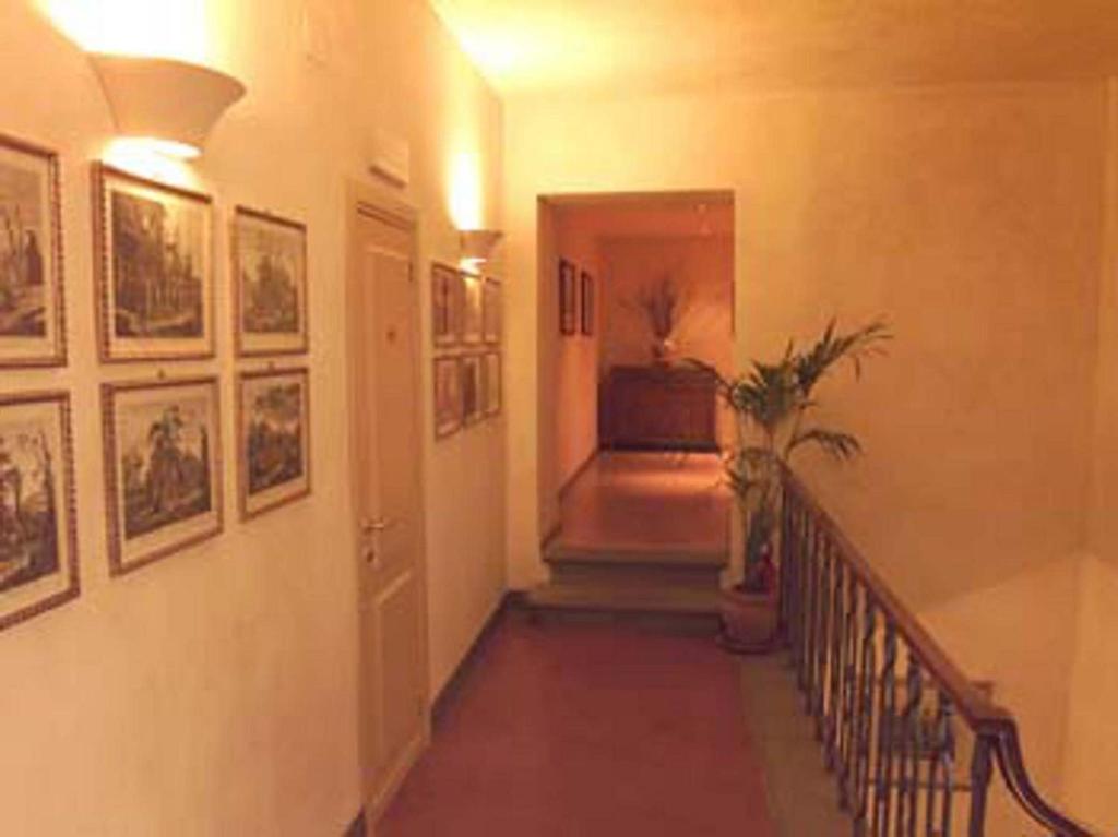 Hotel Benivieni Firenze Bagian luar foto