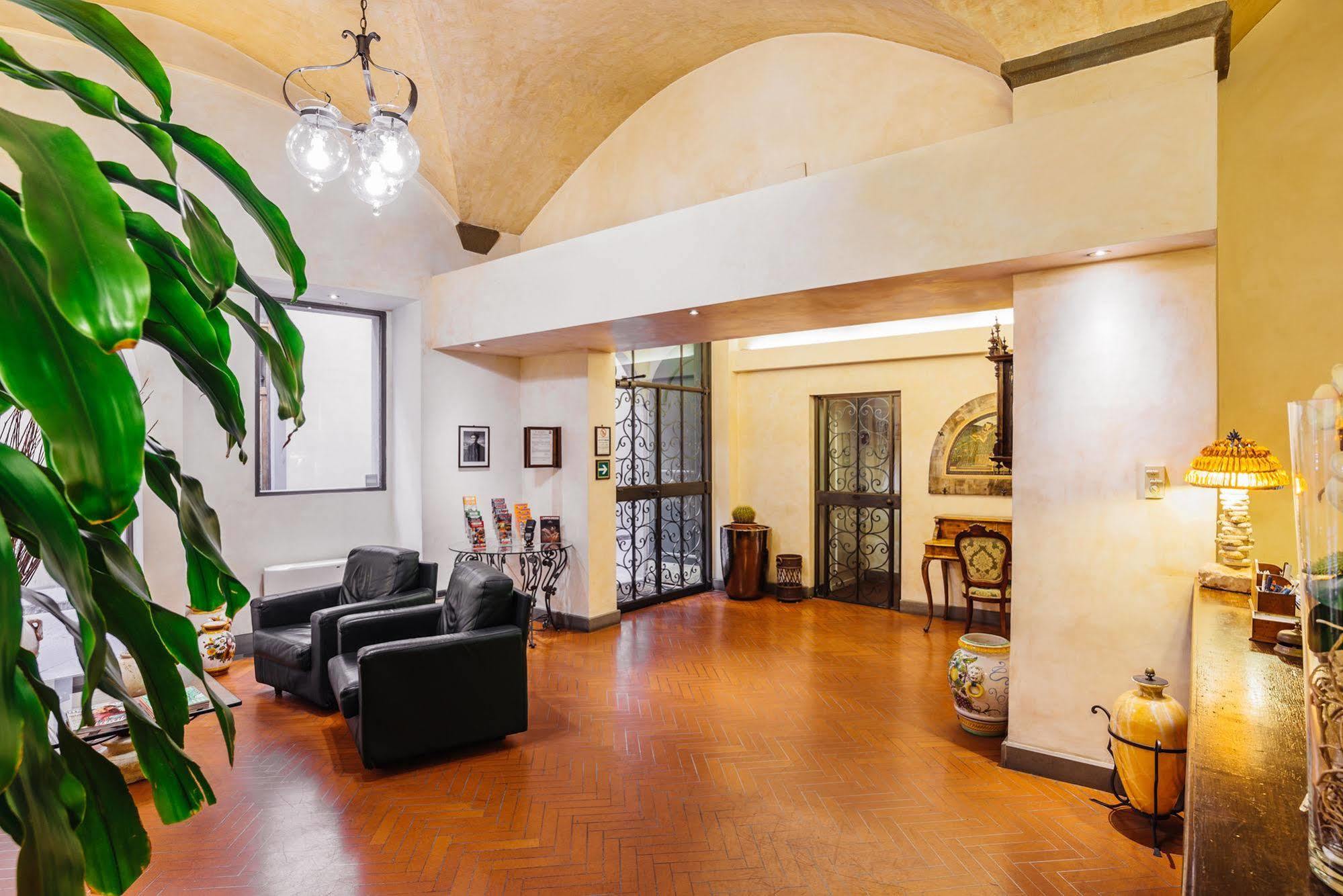 Hotel Benivieni Firenze Bagian luar foto