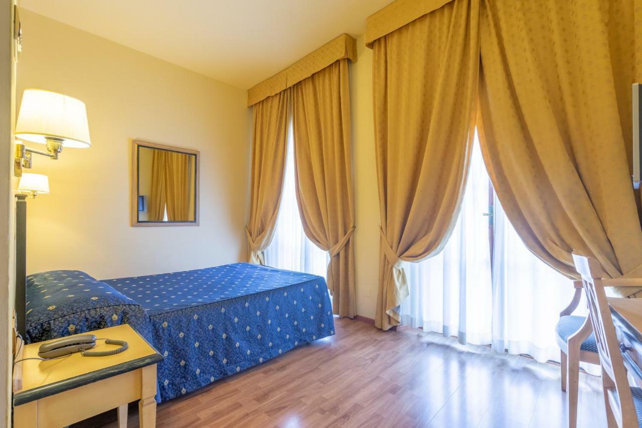 Hotel Benivieni Firenze Bagian luar foto