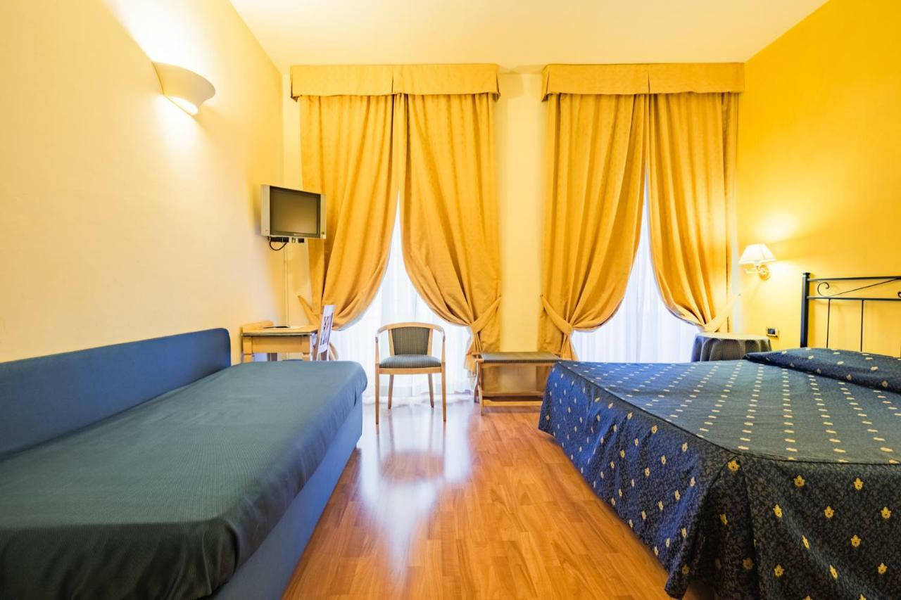 Hotel Benivieni Firenze Bagian luar foto